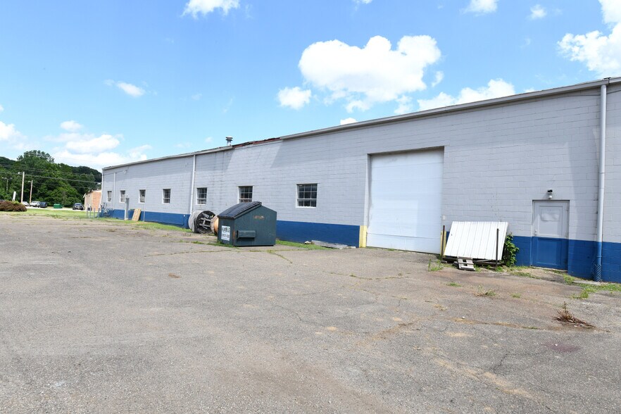 1150-1160 Newark Rd, Zanesville, OH à vendre - Photo de l’immeuble – Image 3 sur 19