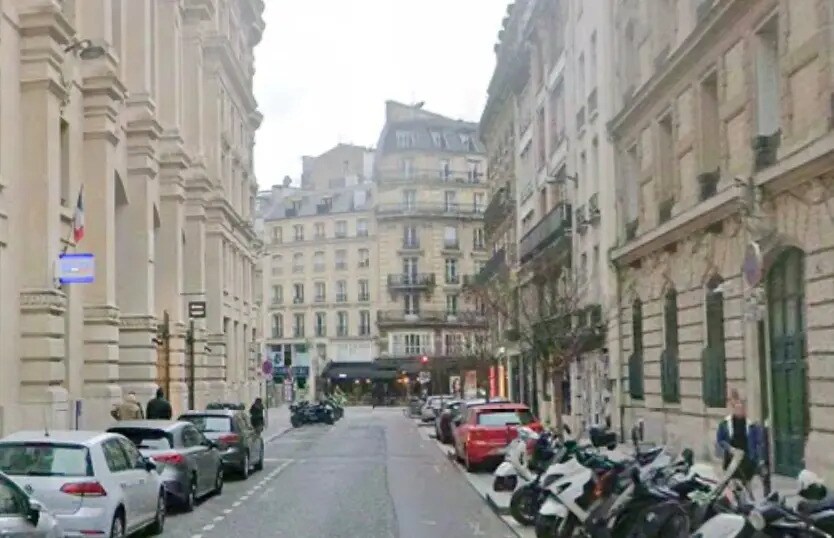 Local commercial dans Paris à louer - Photo de l’immeuble – Image 1 sur 2