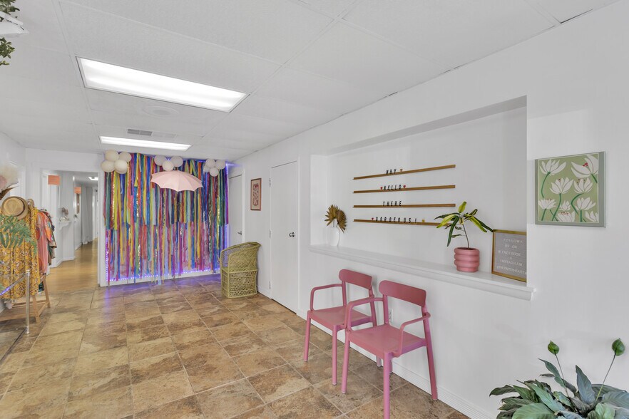 807 Ligonier St, Latrobe, PA à vendre - Photo de l’immeuble – Image 2 sur 4