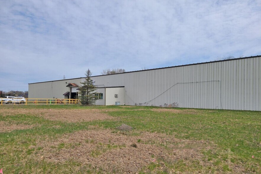 1254 E Barney Ave, Muskegon, MI à vendre - Photo de l’immeuble – Image 3 sur 5