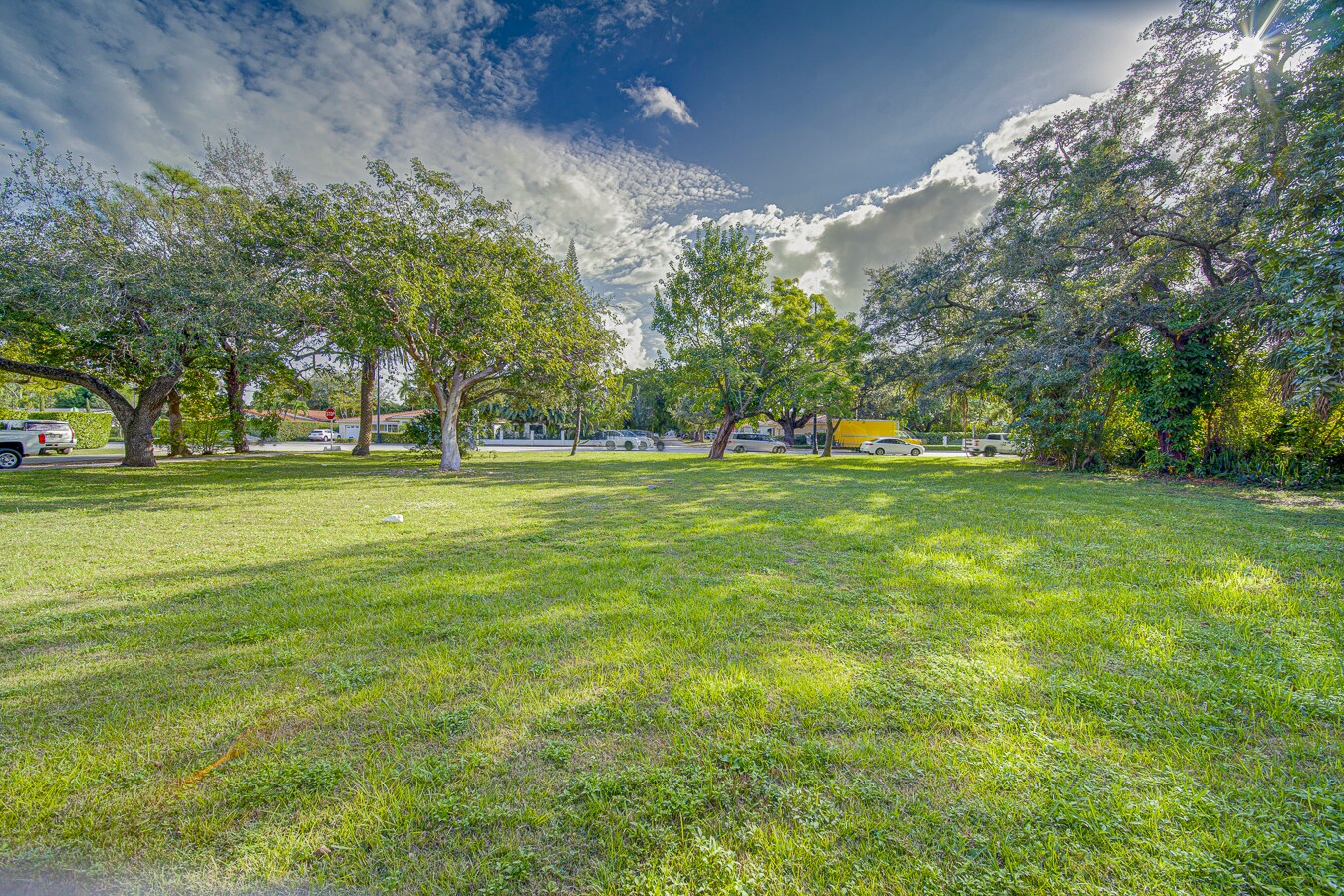 400 Fluvia Ave, Coral Gables, FL à vendre Photo principale– Image 1 sur 3