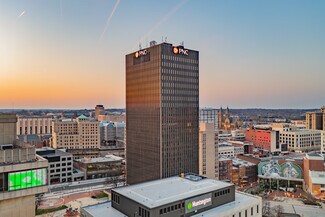 Plus de détails pour 1 Cascade Plz, Akron, OH - Bureau/Local commercial à louer
