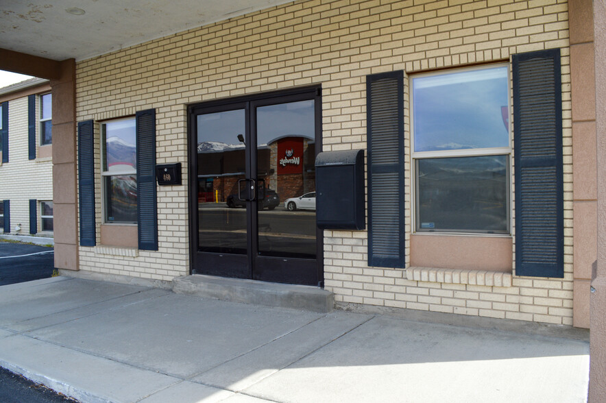 460 E 1000 N, North Salt Lake, UT à louer - Photo de l’immeuble – Image 3 sur 34