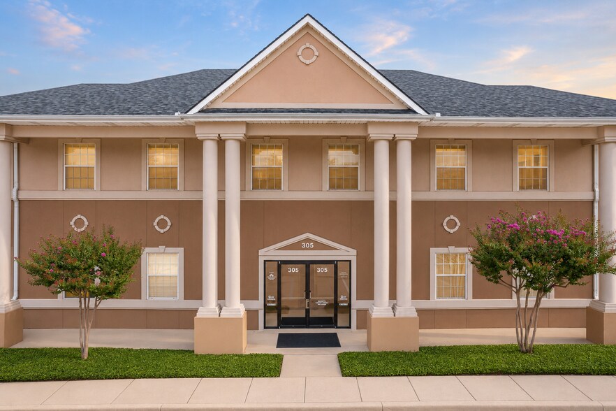 305 S Jupiter Rd, Allen, TX à louer - Photo de l’immeuble – Image 1 sur 6