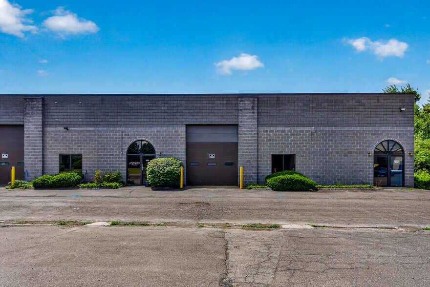 34 Patria Rd, South Windsor, CT à louer - Photo de l’immeuble – Image 2 sur 20