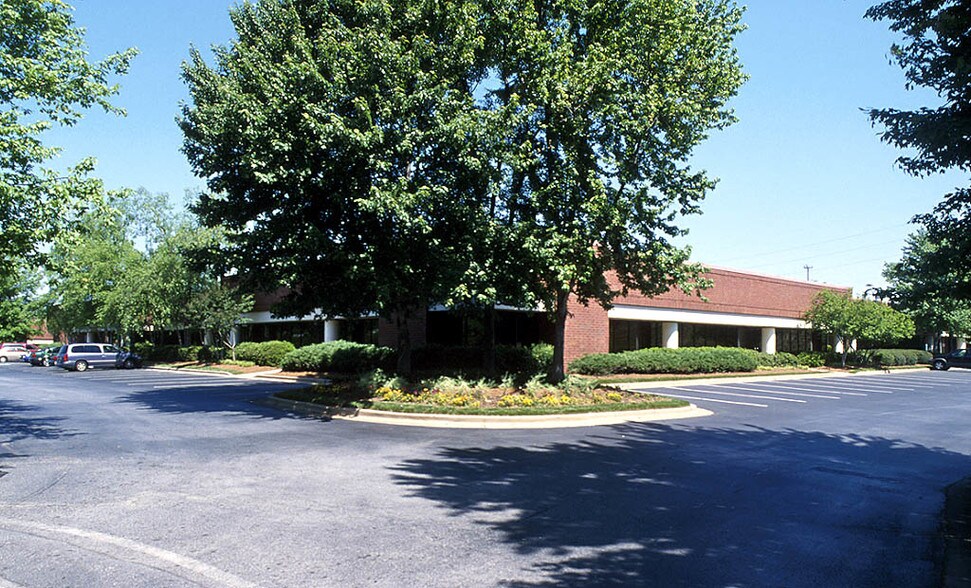 4000 Dekalb Technology Pky, Atlanta, GA à louer - Photo de l’immeuble – Image 2 sur 15