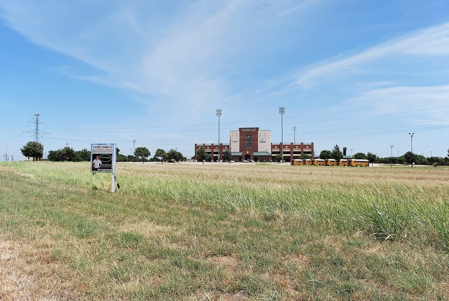 800 N State Highway 360, Mansfield, TX à vendre - Photo principale – Image 1 sur 3
