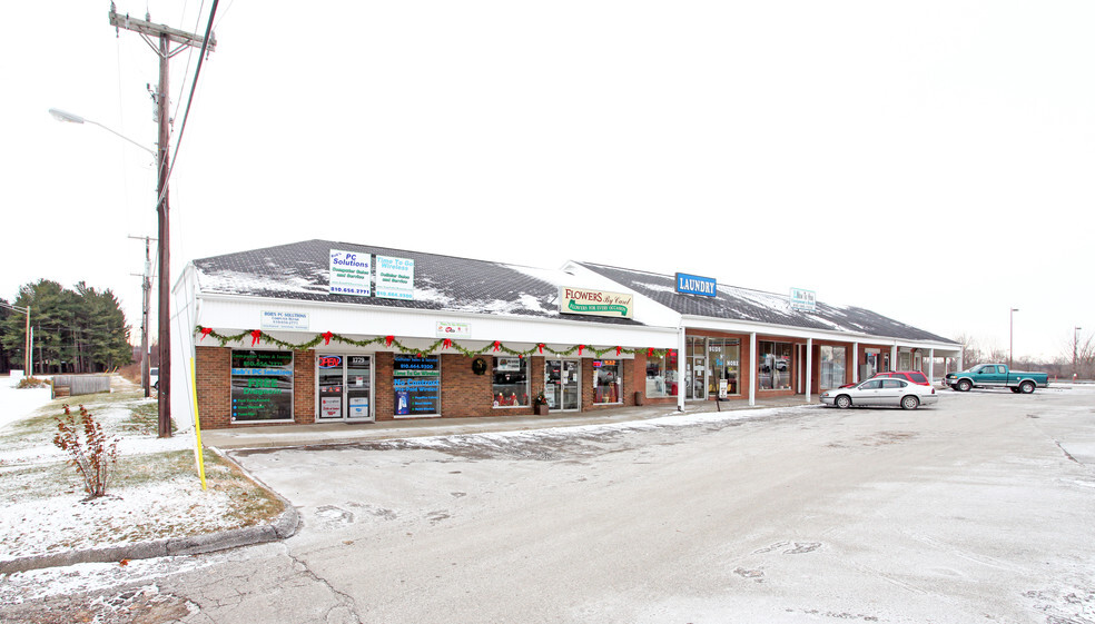 Drakeshire Apartments & Retail portefeuille de 2 biens à vendre sur LoopNet.fr - Photo principale – Image 2 sur 2