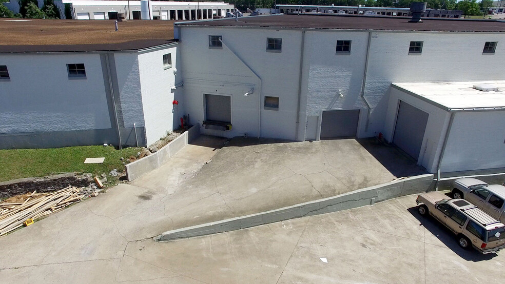 1100 Polk Ave, Nashville, TN à louer - Photo de l’immeuble – Image 1 sur 6