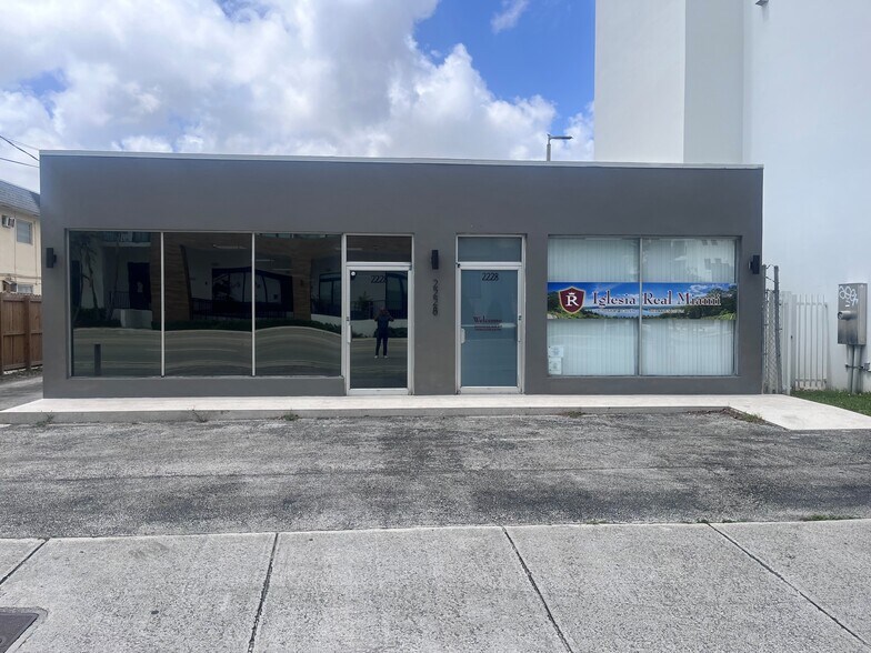 2228 SW 67th Ave, Miami, FL à vendre - Photo de l’immeuble – Image 2 sur 9