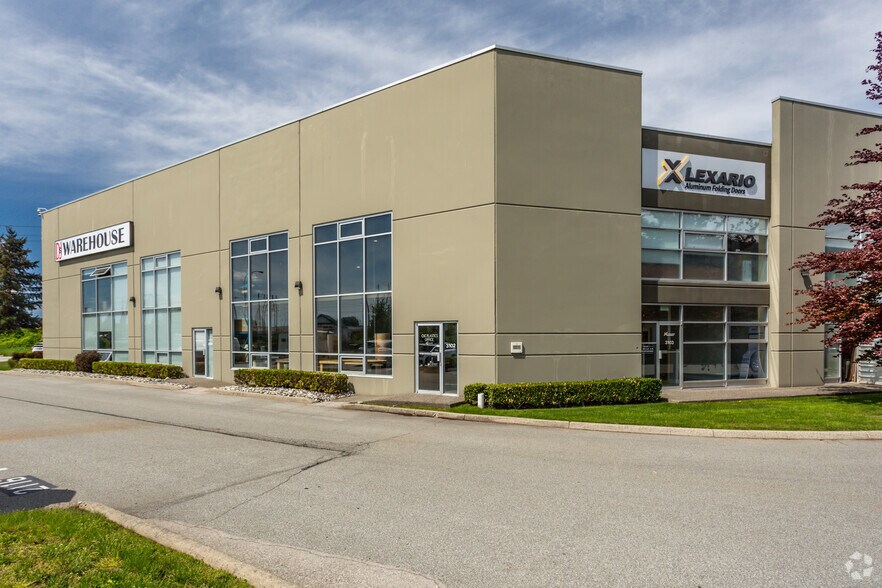 1225 Kingsway Ave, Port Coquitlam, BC à vendre - Photo de l’immeuble – Image 2 sur 13