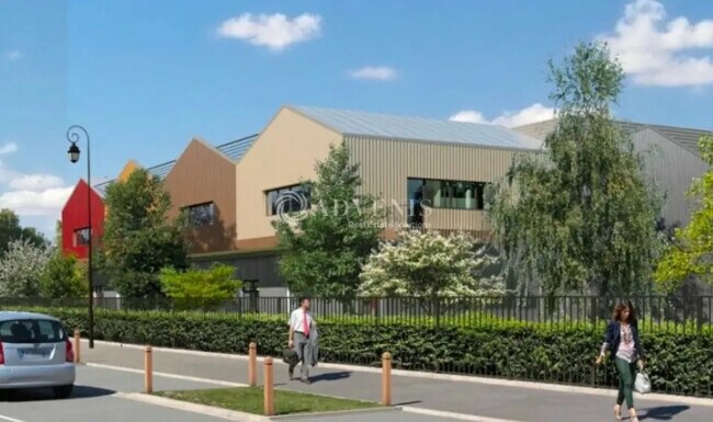 Plus de détails pour Local d’activités à vendre