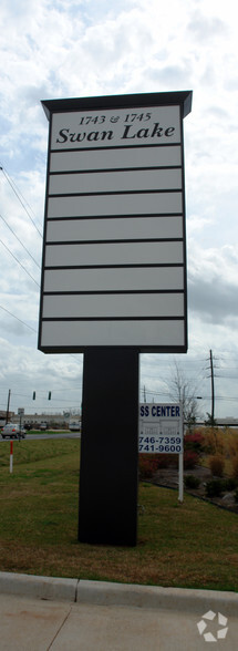 1743-1745 Swan Lake Rd, Bossier City, LA à louer - Photo de l’immeuble – Image 3 sur 4