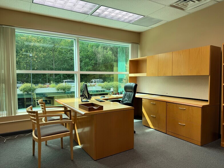 900 South Ave, Staten Island, NY à louer - Photo de l’immeuble – Image 3 sur 14