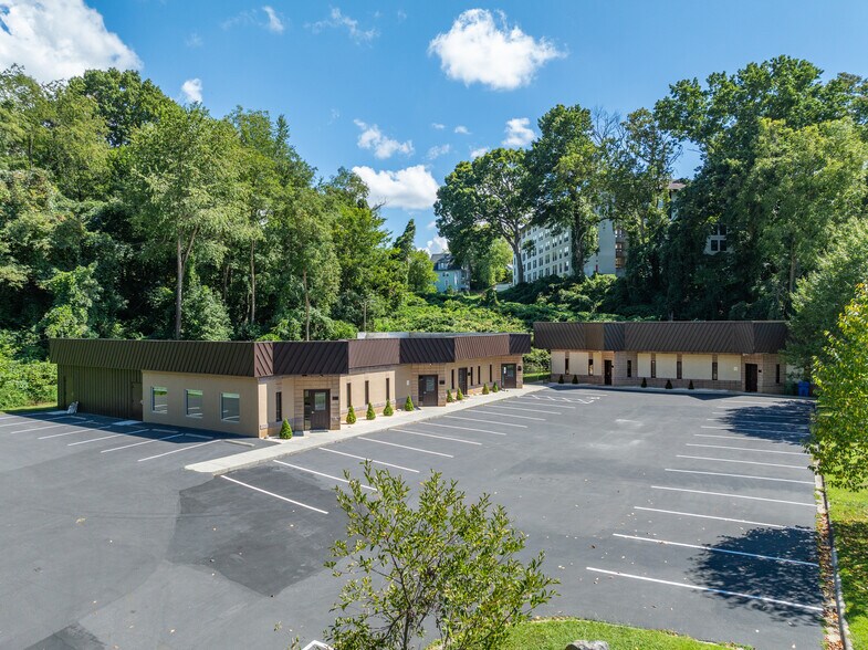 122 Lyman St, Asheville, NC à louer - Photo de l’immeuble – Image 1 sur 15