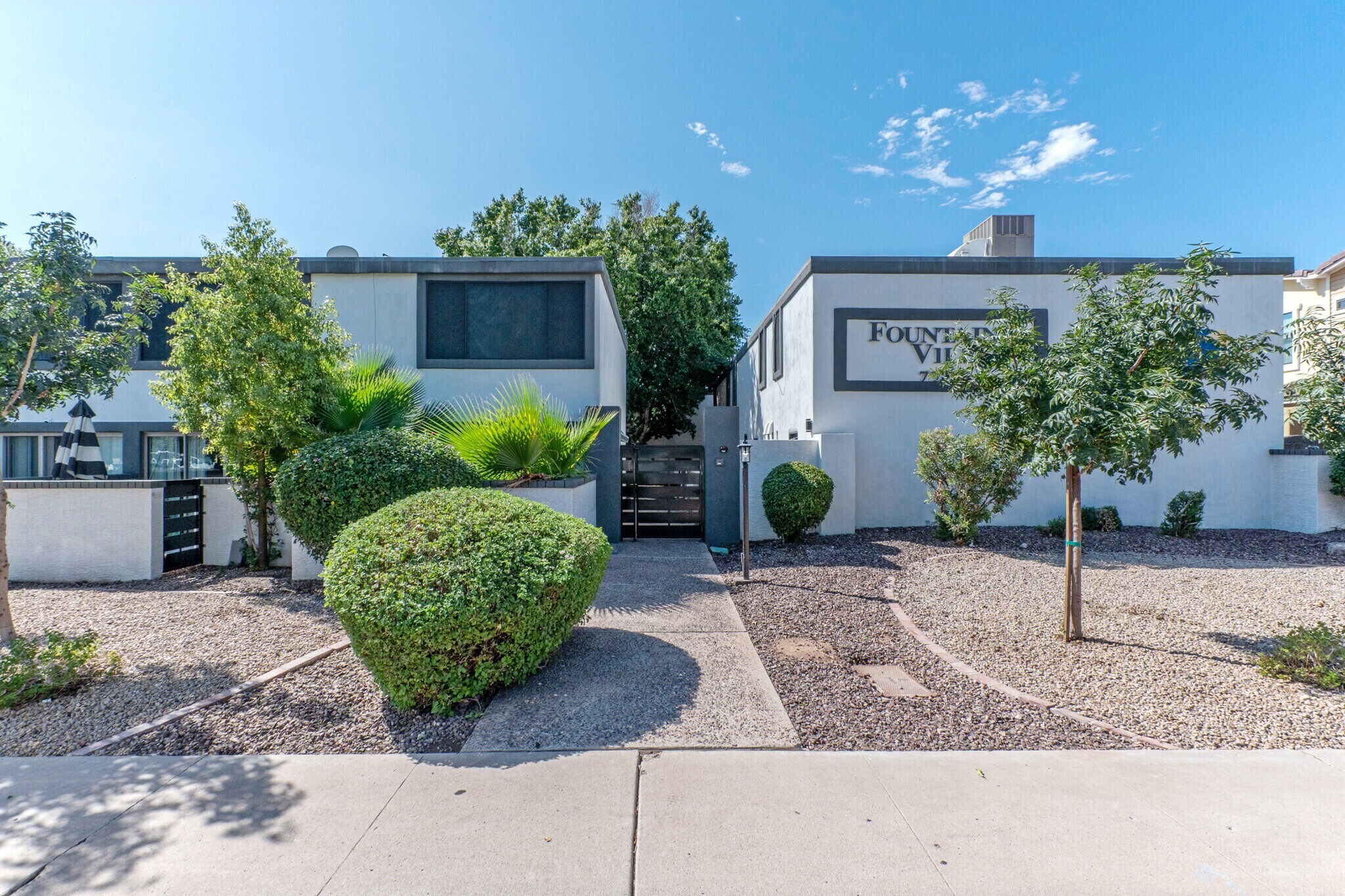 7325 E Belleview St, Scottsdale, AZ à vendre Photo de l’immeuble– Image 1 sur 13