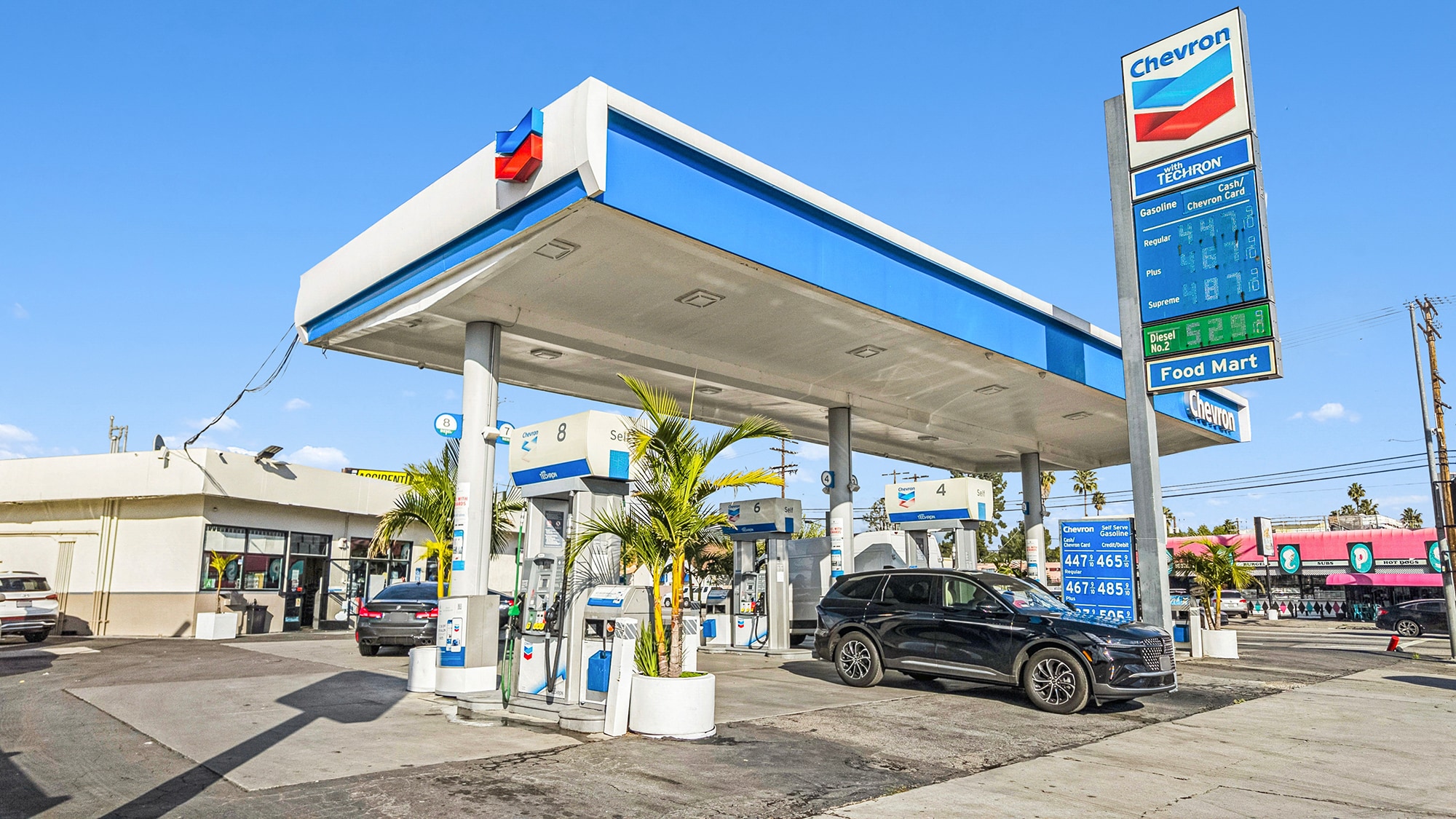 16103 Sherman Way, Van Nuys, CA à vendre Photo principale– Image 1 sur 7