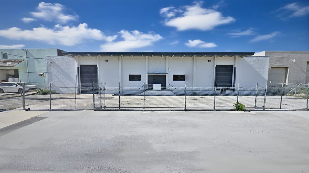 507 W 17th St, Hialeah, FL à vendre - Photo de l’immeuble – Image 1 sur 3