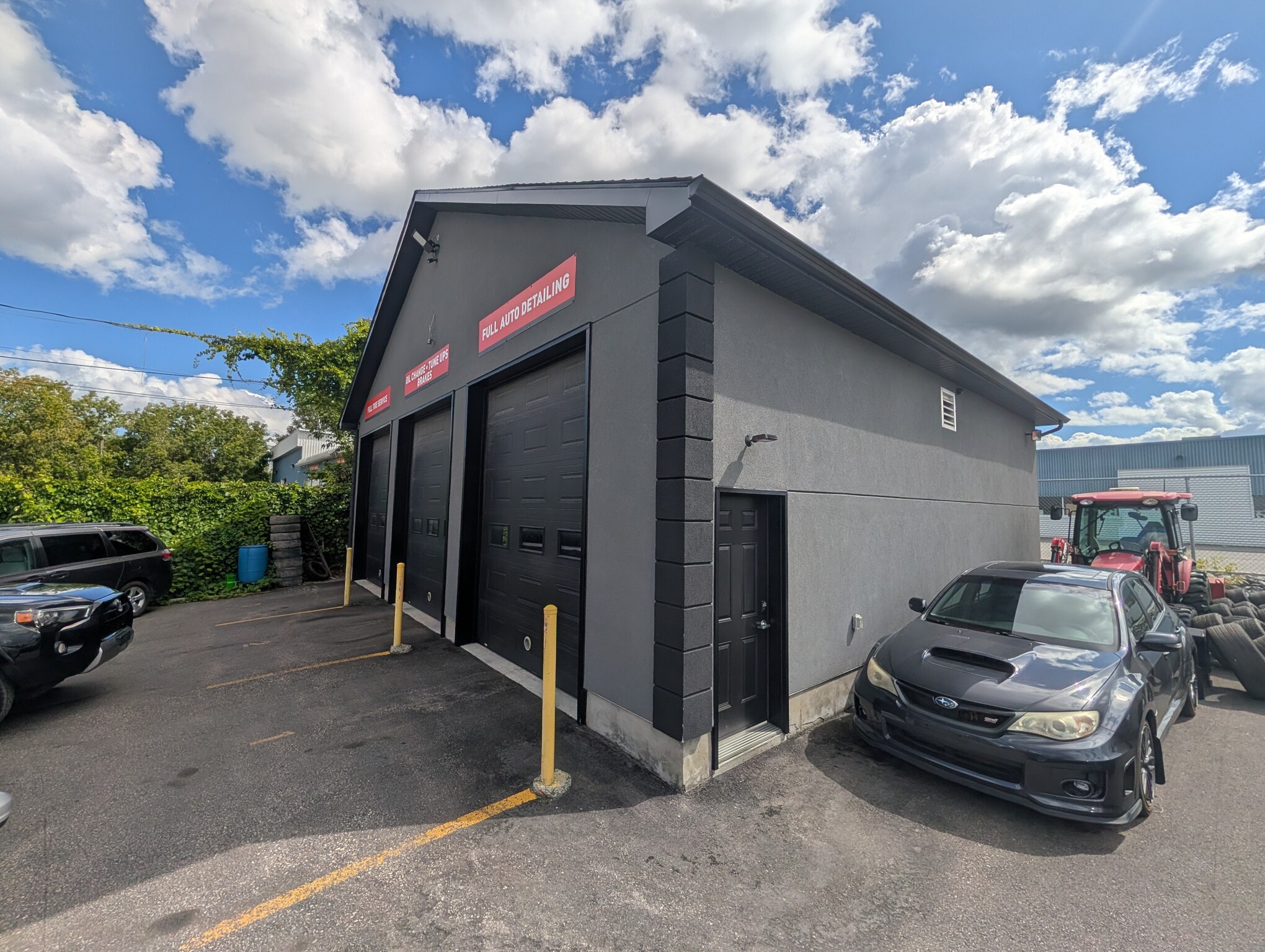 1494 Cyrville Rd, Gloucester, ON à louer Photo principale– Image 1 sur 6