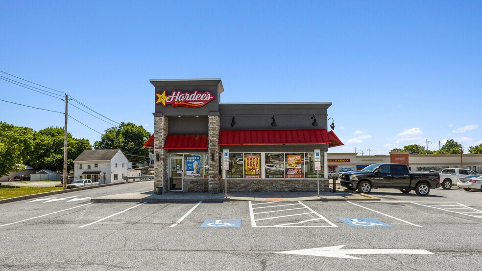 230 Nissley st, Middletown, PA à vendre - Photo de l’immeuble – Image 3 sur 5