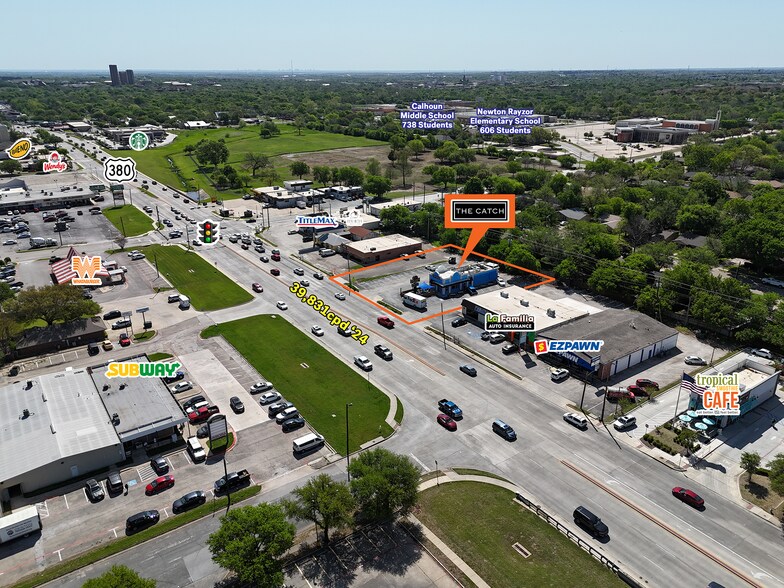 1725 W University Dr, Denton, TX à vendre - Photo de l’immeuble – Image 2 sur 7