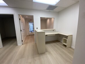 100 Professional Center Dr, Novato, CA à louer Photo de l’immeuble– Image 1 sur 10