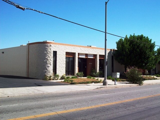 9840-9848 Owensmouth Ave, Chatsworth, CA à louer - Photo principale – Image 1 sur 3