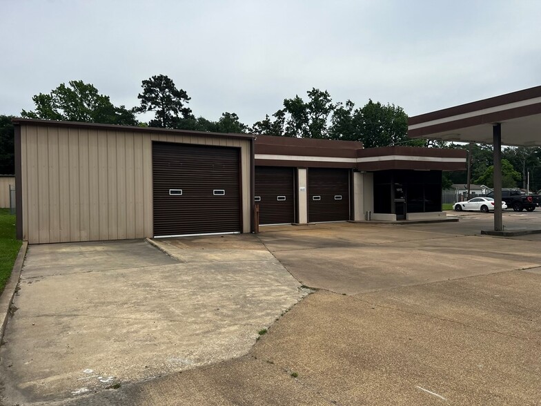 1015 E Denman Ave, Lufkin, TX à vendre - Photo de l’immeuble – Image 3 sur 17
