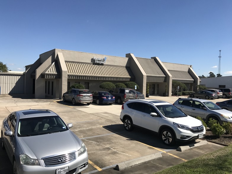 8050 Eastex Fwy, Beaumont, TX à louer - Photo de l’immeuble – Image 2 sur 2