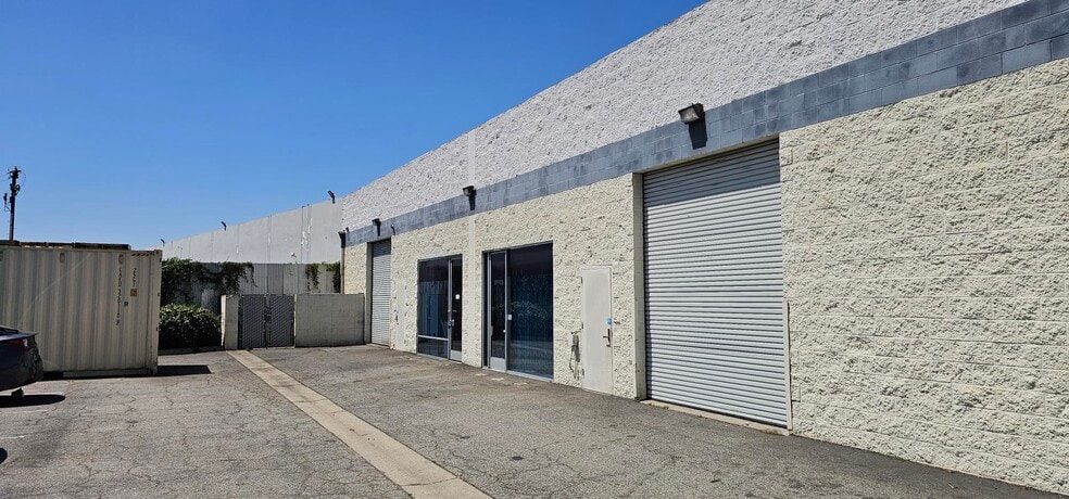 480 E Rosecrans Ave, Los Angeles, CA à louer - Photo de l’immeuble – Image 3 sur 14