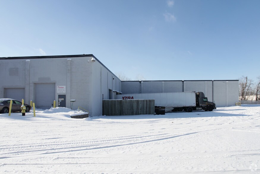 14900 N 21st Ave, Plymouth, MN à louer - Photo de l’immeuble – Image 2 sur 2