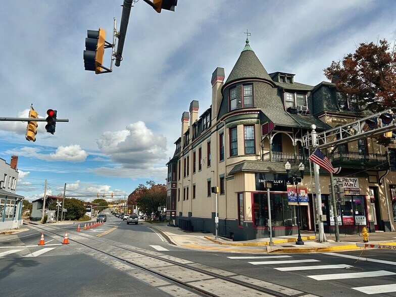 1 E Main St, Westminster, MD à louer - Photo de l’immeuble – Image 3 sur 9