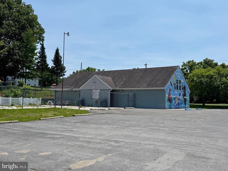 240 School St, Romney, WV à louer - Photo de l’immeuble – Image 2 sur 18