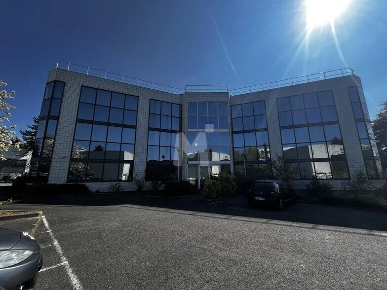 Bureau dans Palaiseau à vendre - Photo de l’immeuble – Image 1 sur 15