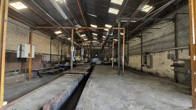 Plus de détails pour Industriel/Logistique à louer