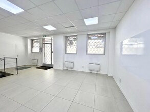 8 Rue Godefroy Cavaignac, Paris à louer Photo intérieure– Image 1 sur 7