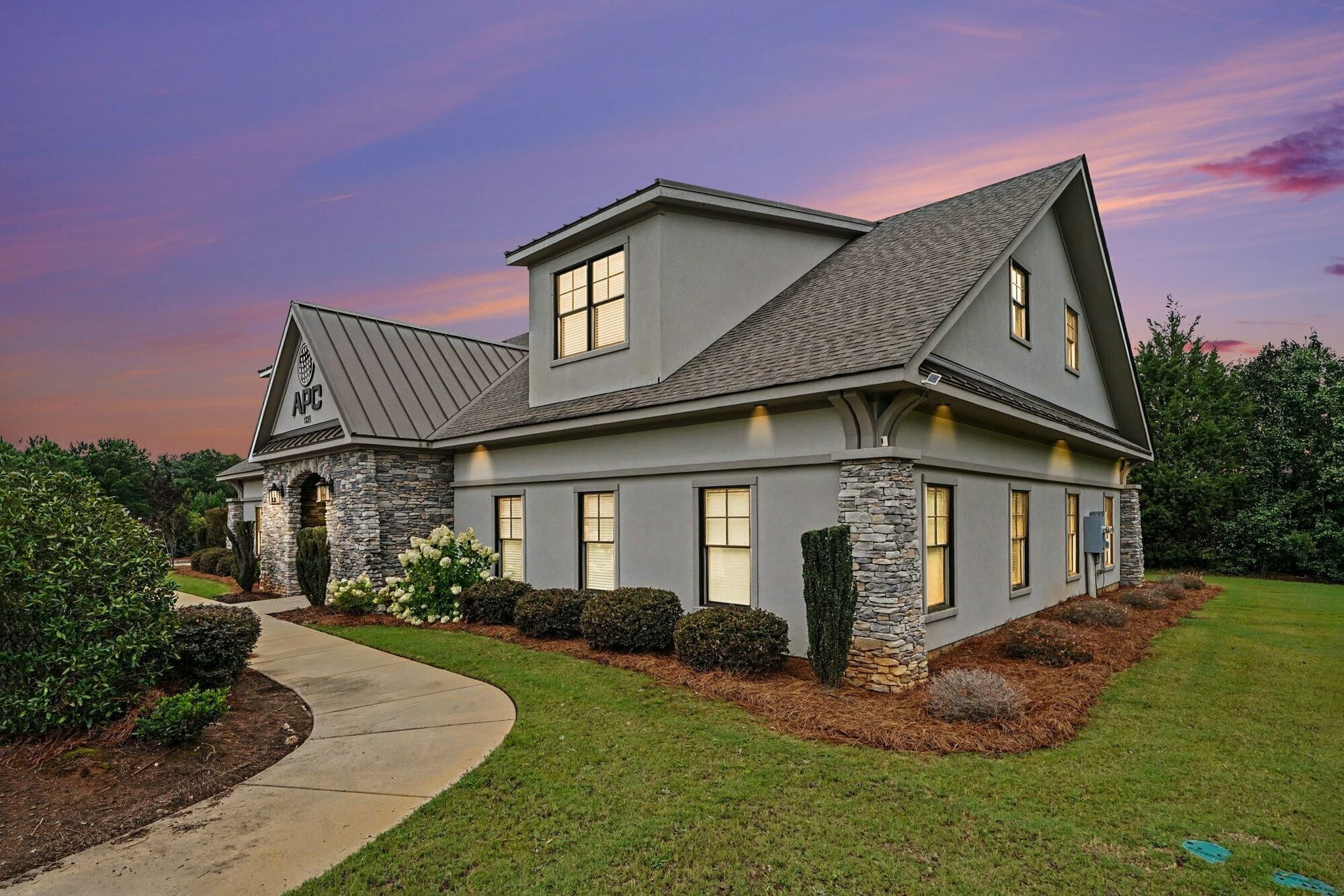 132 Byrd Way, Warner Robins, GA à vendre Photo principale– Image 1 sur 4