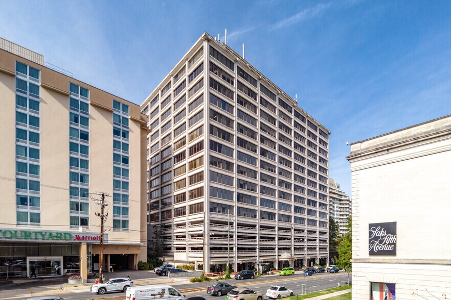 5530 Wisconsin Ave, Chevy Chase, MD à louer - Photo de l’immeuble – Image 3 sur 5