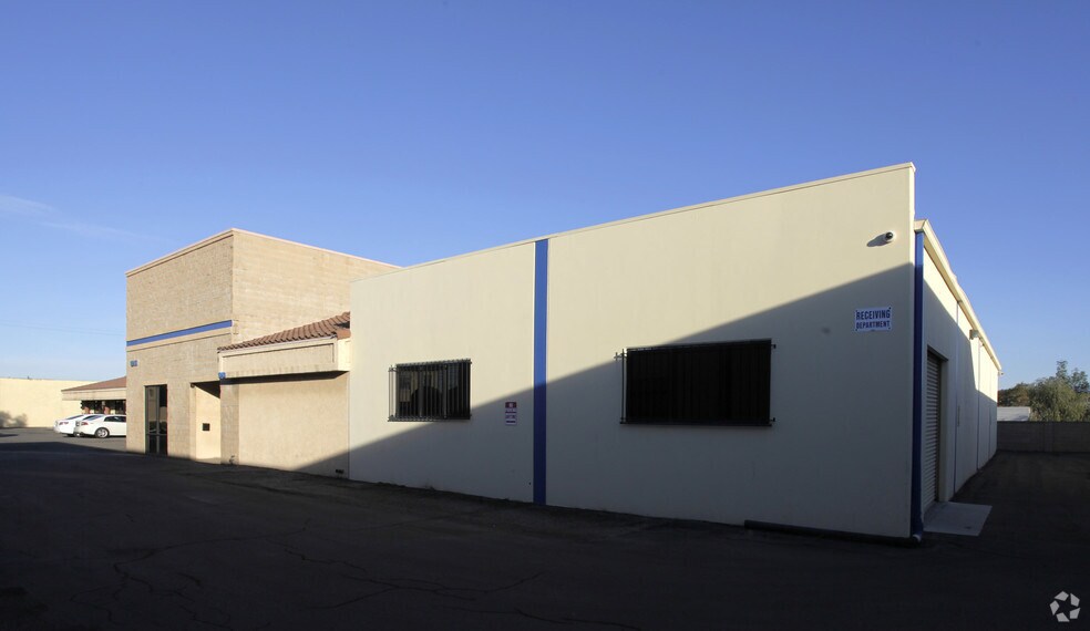 1841-1861 W Commonwealth Ave, Fullerton, CA à louer - Photo de l’immeuble – Image 2 sur 5