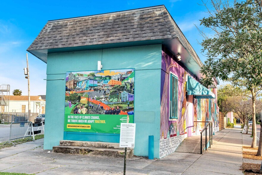 2441 Bayou Rd, New Orleans, LA à louer - Photo de l’immeuble – Image 2 sur 5