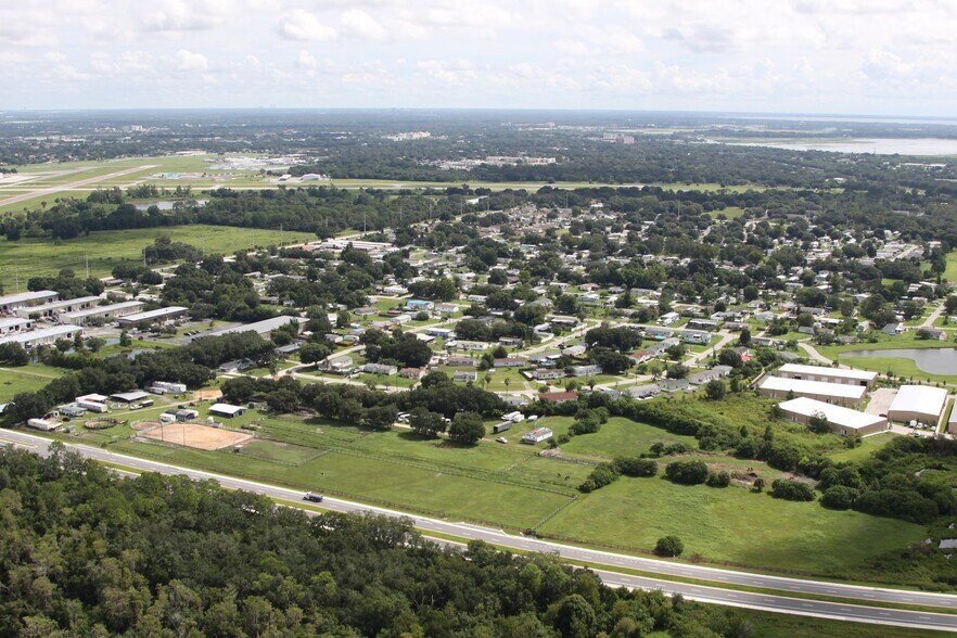 4043 Dana Katherine Dr, Kissimmee, FL à vendre - Photo de l’immeuble – Image 2 sur 5