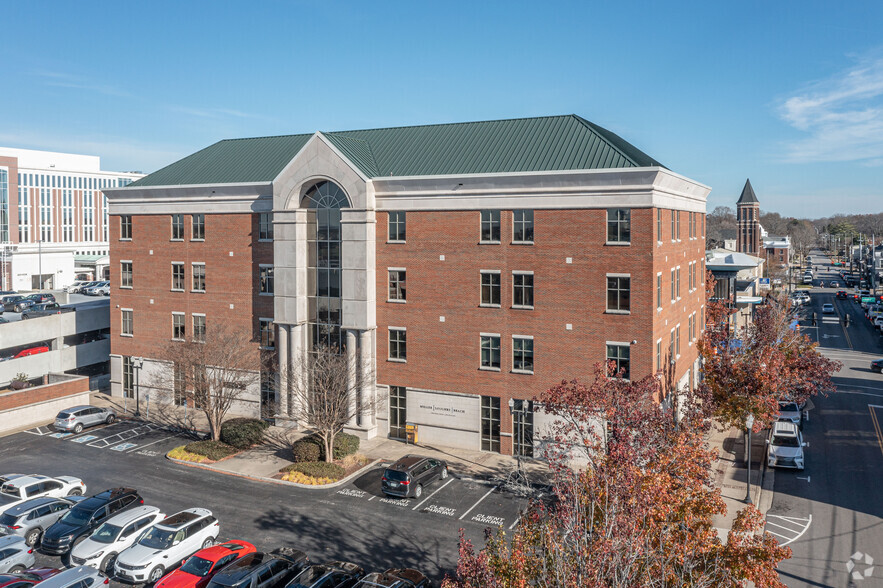 214 W College St, Murfreesboro, TN à vendre - Photo principale – Image 1 sur 4