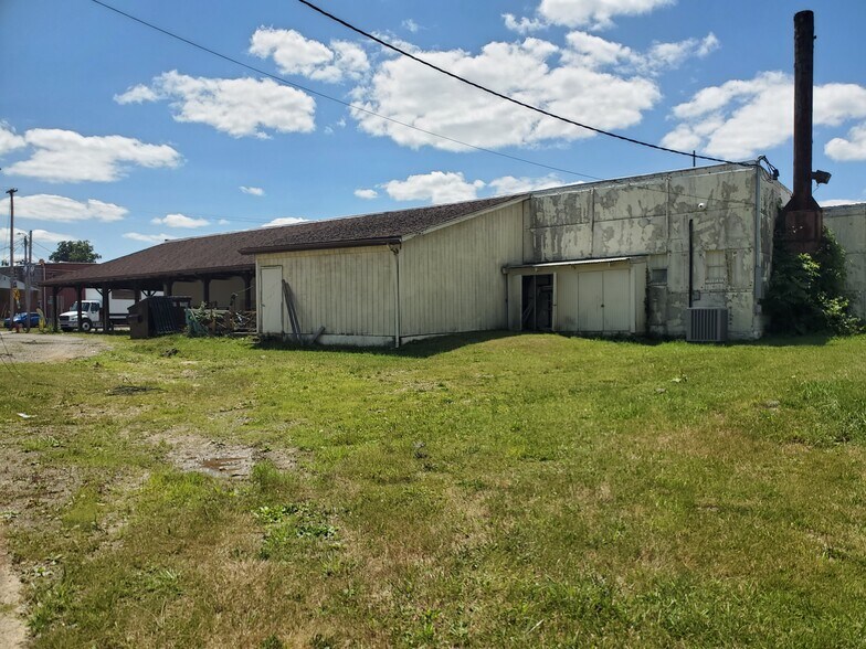 110 Railroad St, Cambridge Springs, PA à vendre - Photo de l’immeuble – Image 3 sur 19