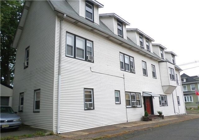 72 Hazelton St, Ridgefield Park, NJ à vendre - Photo principale – Image 1 sur 1