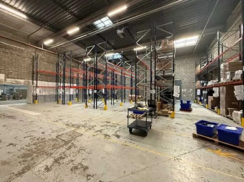 32 Avenue De L'Oceanie, Villejust à louer - Photo de l’immeuble – Image 1 sur 10