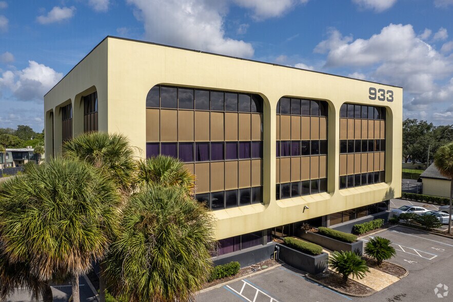 933 Lee Rd, Orlando, FL à louer - Photo de l’immeuble – Image 2 sur 4