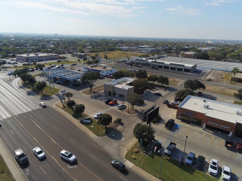 5110 McPherson Rd, Laredo, TX à louer - Photo de l’immeuble – Image 3 sur 10
