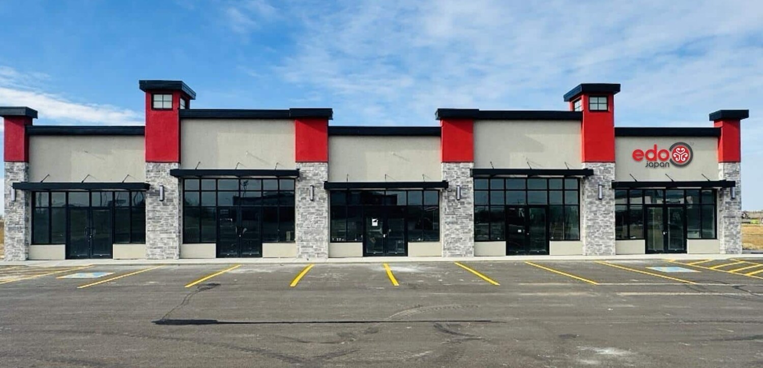 Hwy 12 76th St, Lacombe, AB à louer Photo de l’immeuble– Image 1 sur 1