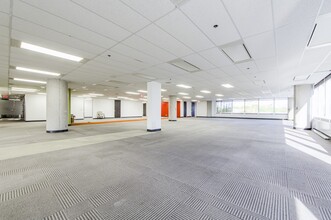 90 Sheppard Ave E, Toronto, ON à louer Photo intérieure– Image 2 sur 5
