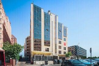 Plus de détails pour Calle De María Tubau, 4, Madrid - Bureau à louer